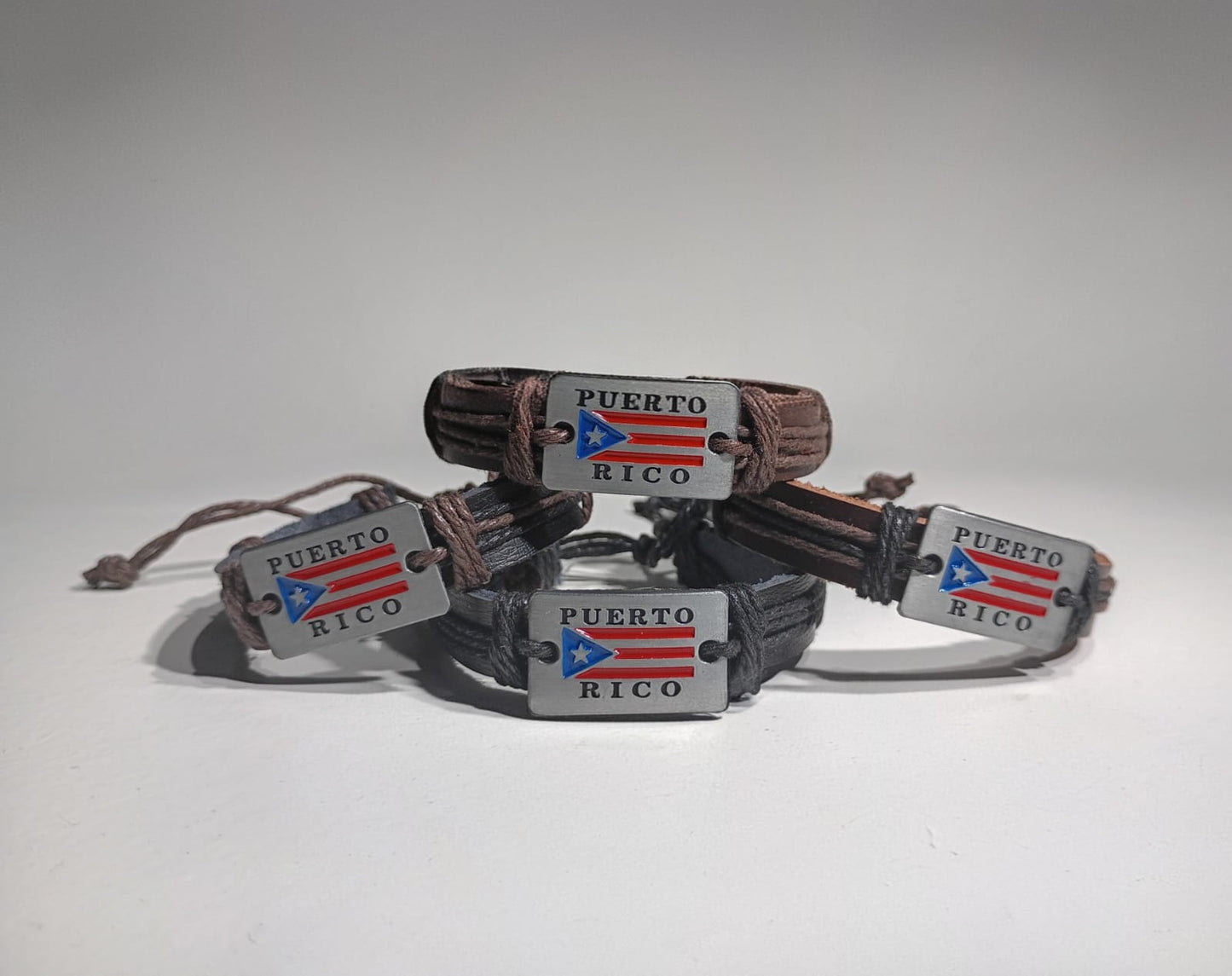 Pulseras de Cuero con Puerto Rico en metal